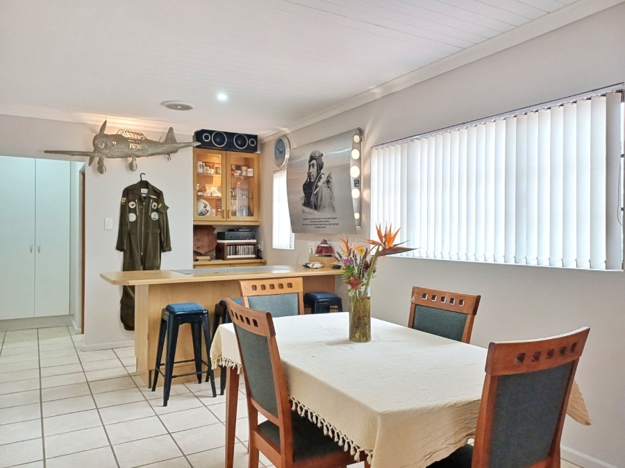 3 Bedroom Property for Sale in Grootbrakhoogte Western Cape